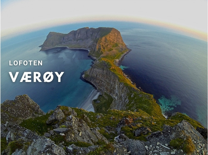 Foto över yttre delen av Værøy, Lofoten